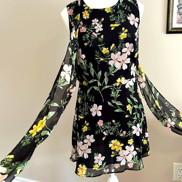 Pretty RW&CO. Floral Mini Dress Size 6 - Picture 13 of 13